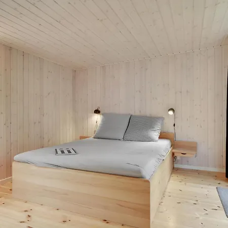 3 Bedroom Stunning In Nykobing Sj Semesterbostad *