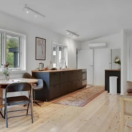 Semesterbostad 3 Bedroom Stunning In Nykobing Sj Holmstrup