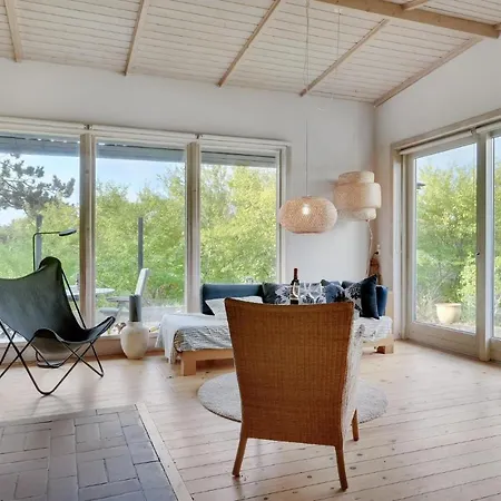 Semesterbostad 3 Bedroom Stunning In Nykobing Sj *