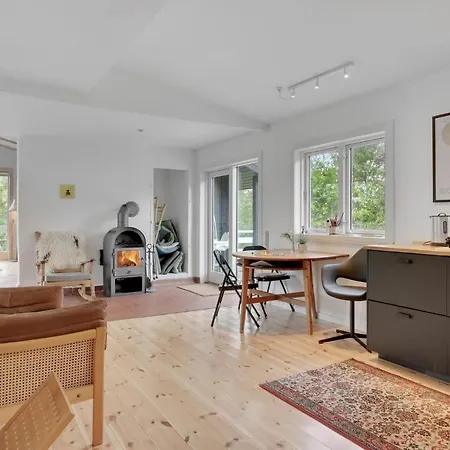 Semesterbostad 3 Bedroom Stunning In Nykobing Sj